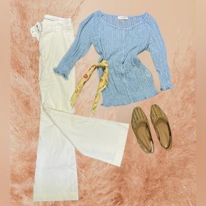 Knitted cardigan baby blue very pretty it’s a vintage pice